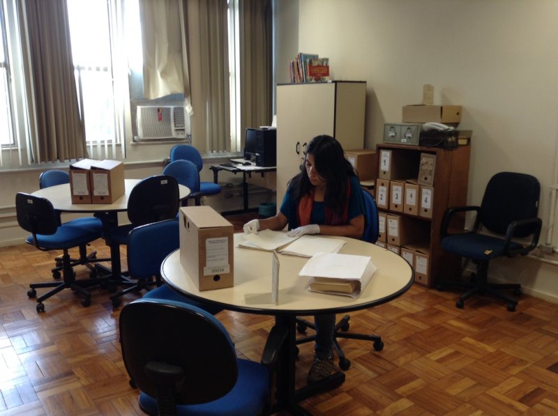Sala de consulta do Departamento de Arquivo e Documentação da Casa de Oswaldo Cruz